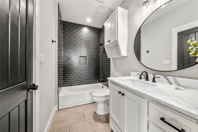 8300 Spicewood Springs Rd, House other with 4 bedrooms, 4 bathrooms and null parking in China Spring TX | Image 14