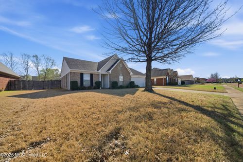 6442 Sandbourne E, Olive Branch, MS, 38654-8464 | Card Image
