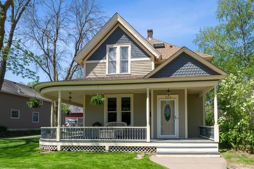 1112 4th St S, Stillwater, MN, 55082-6205 | Card Image