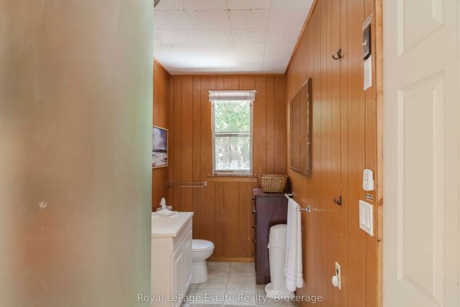 704 York Ave, House other with 3 bedrooms, 1 bathrooms and 6 parking in Sauble Beach ON | Image 27