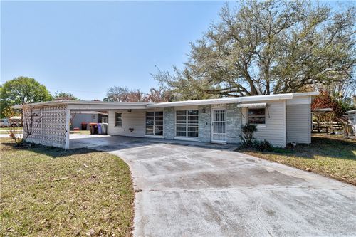 2233 2nd St, Vero Beach, FL, 32962-3336 | Card Image