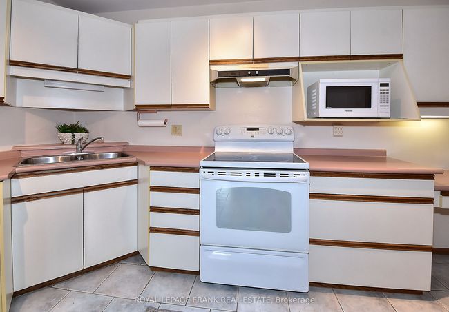 6 - 21 Paddock Wood, Condo with 2 bedrooms, 2 bathrooms and null parking in Peterborough ON | Image 13