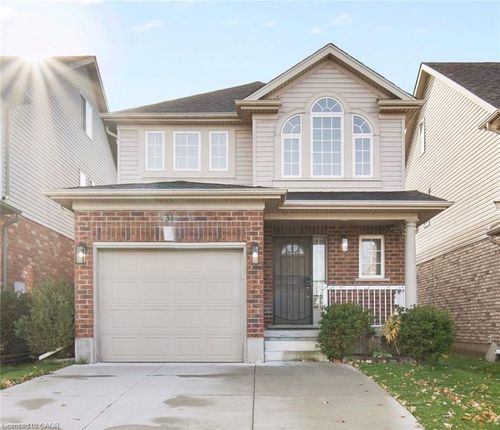 31 Olivewood Way, Cambridge, ON, N3C4N9 | Card Image