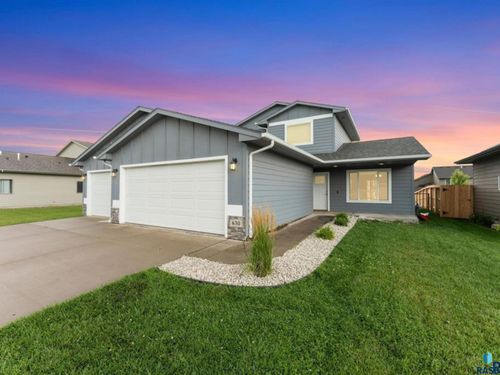 630 N Everest Ave, Tea, SD, 57064-2612 | Card Image