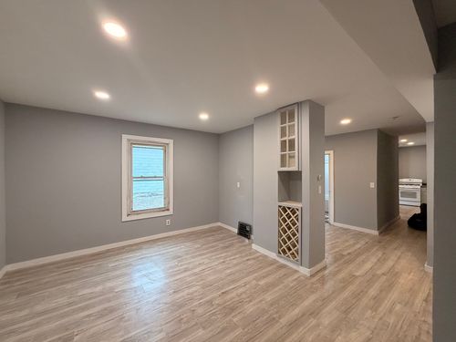 1024 S Warren St, Peoria, IL, 61605-3560 | Card Image