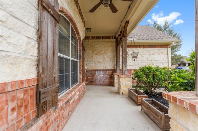 2803 Lockeridge Place Dr, House other with 6 bedrooms, 3 bathrooms and 2 parking in Spring TX | Image 5