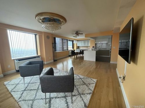apt-11a-39-16 Prince St, Flushing, NY, 11354-5364 | Card Image