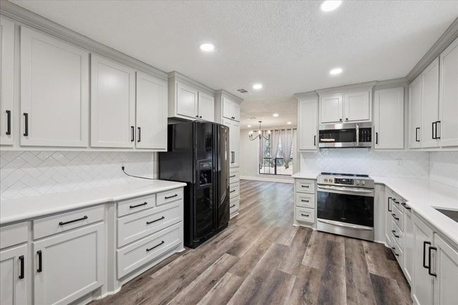 1480 Wellington Oaks St, House other with 3 bedrooms, 4 bathrooms and null parking in Beaumont TX | Image 14