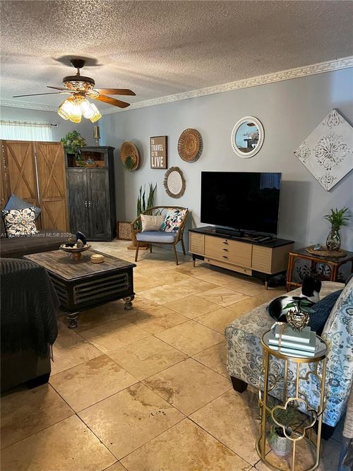 apt-104-14260 Sw 94th Circle Ln, Miami, FL, 33186-7831 | Card Image