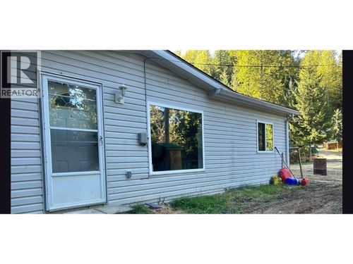 {{alt}} | Card Image