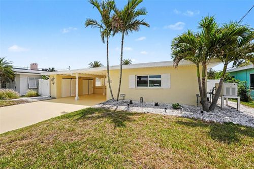 16126 4th St E, REDINGTON BEACH, FL, 33708-1614 | Card Image