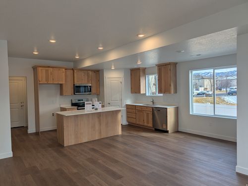 751 Pheasantbrook Cir, Centerville, UT, 84014-1416 | Card Image