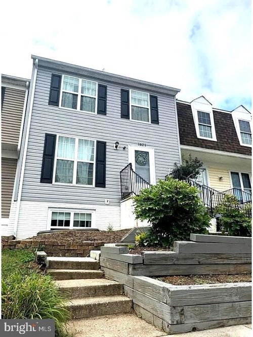 1821 Dulaney Ct, FREDERICK, MD, 21702-3913 | Card Image