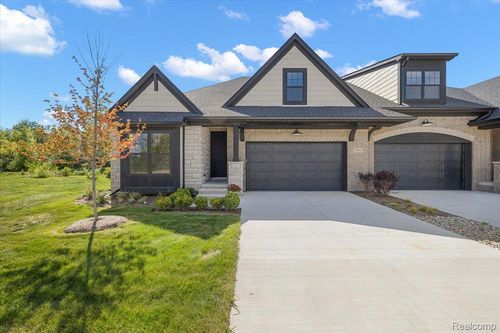 11-2020 Breckenridge Ct, Rochester, MI, 48307 | Card Image
