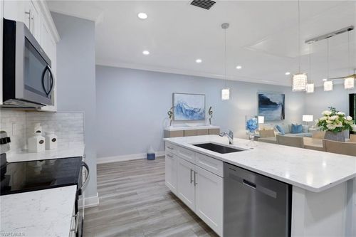 12973 Pembroke Dr, NAPLES, FL, 34105-5099 | Card Image