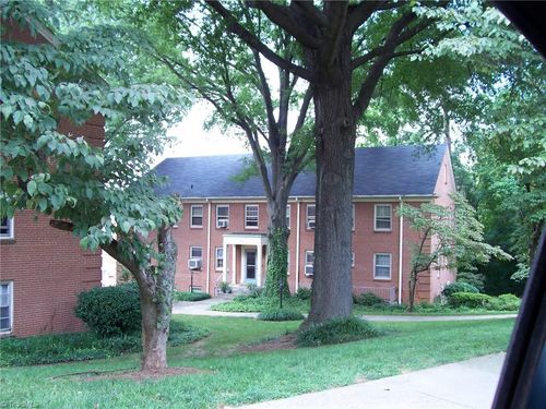 805 W End Blvd, Winston-Salem, NC, 27101-2428 | Card Image
