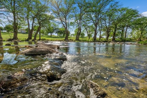 f-102-730 E Mather St, New Braunfels, TX, 78130-4387 | Card Image