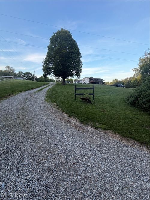 172 Wigal Rd, Belleville, WV, 26133-8340 | Card Image