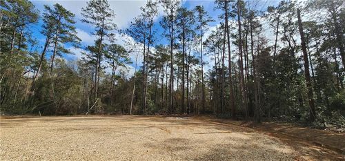 19575 Southern Pine St St, Covington, LA, 70433 | Card Image