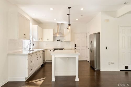 a-120 23rd Street, Costa Mesa, CA, 92627 | Card Image