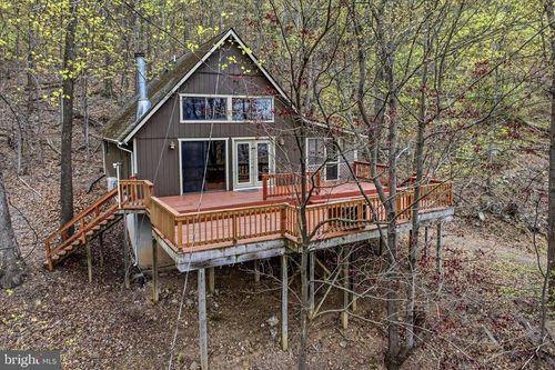 494 Glenwood Lane, GERRARDSTOWN, WV, 25420 | Card Image
