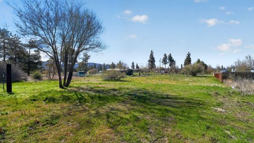 34693 Kerry Dr, Chiloquin, OR, 97624-5799 | Card Image