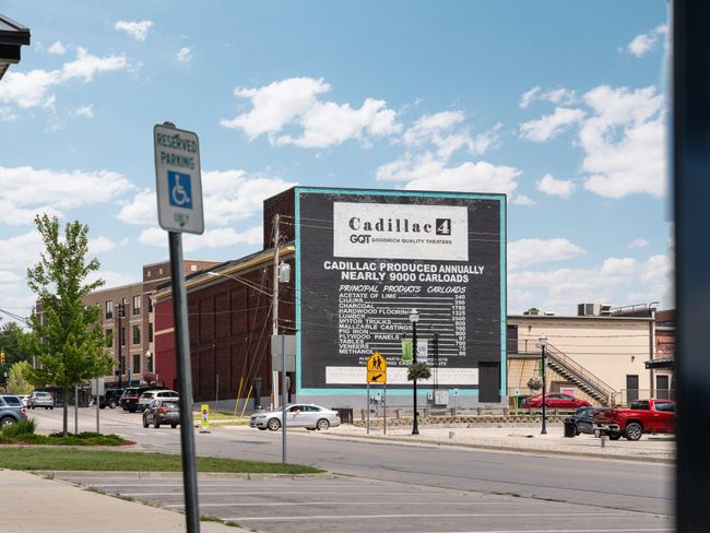 UNIT-104 - 301 N Lake St, Condo with 2 bedrooms, 2 bathrooms and null parking in Cadillac MI | Image 53