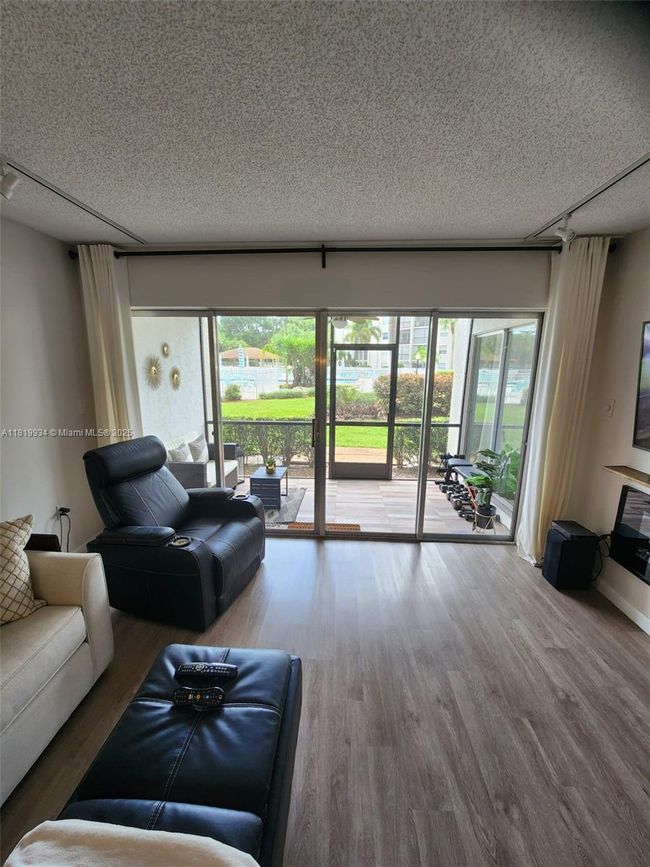 APT-103D - 3930 Inverrary Blvd, Condo with 2 bedrooms, 2 bathrooms and null parking in Lauderhill FL | Image 13