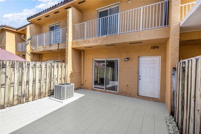 APT-4 - 7749 W 36 Th Ave, Townhouse with 3 bedrooms, 3 bathrooms and null parking in Hialeah FL | Image 13