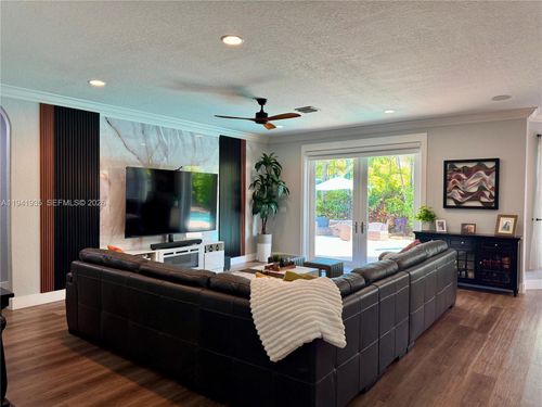 12917 Sw 23rd St, Miramar, FL, 33027-2624 | Card Image