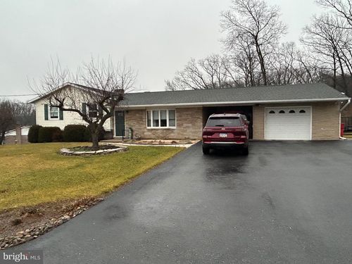 770 Forest Rd, CHAMBERSBURG, PA, 17202-7623 | Card Image