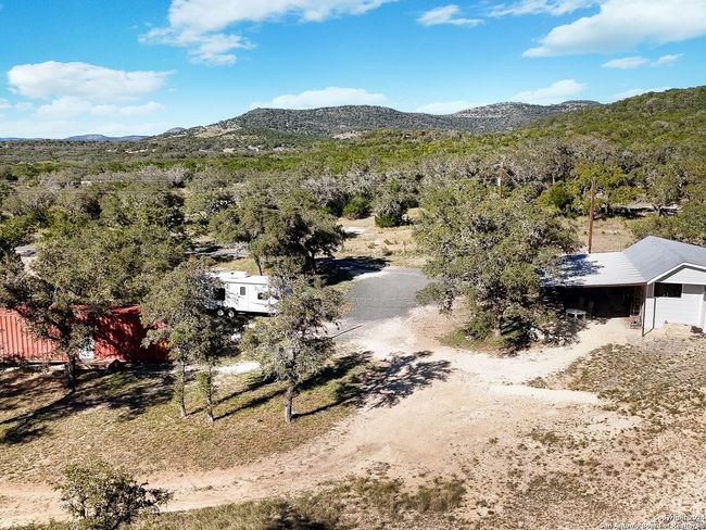 207 Roadrunner Trl, House other with 1 bedrooms, 1 bathrooms and null parking in Utopia TX | Image 23