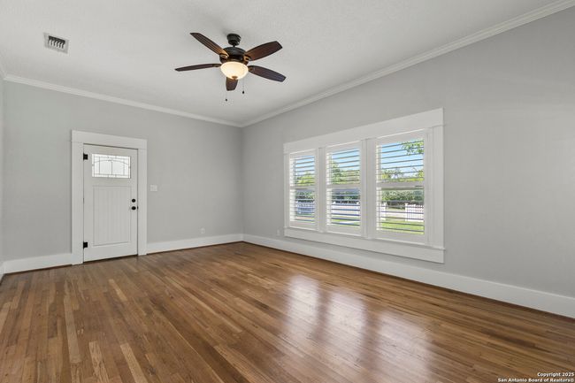 14280 State Highway 16 N, House other with 3 bedrooms, 2 bathrooms and null parking in Medina TX | Image 5