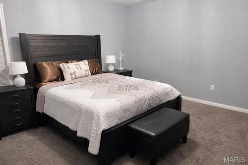 270 Velma Dr, Seymour, MO, 65746-7512 | Card Image