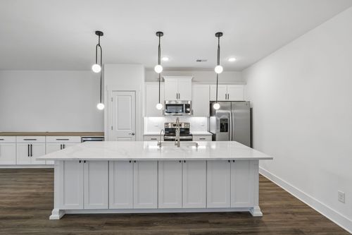 1073 Sweetleaf Dr, Franklin, TN, 37064-5038 | Card Image