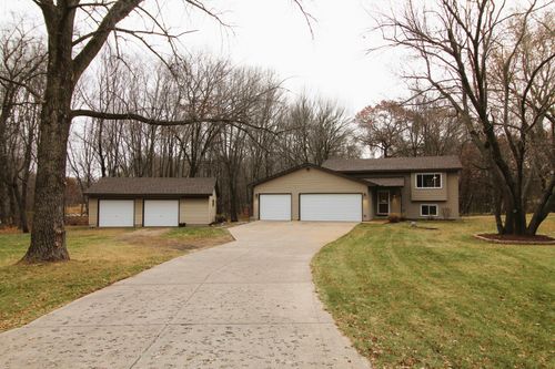 122 168th Ave Ne, Ham Lake, MN, 55304-4719 | Card Image