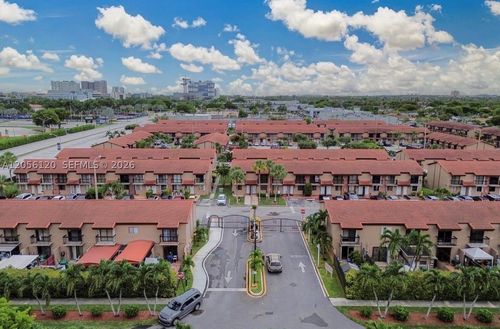 2707-1809 Sw 107th Ave, Miami, FL, 33165-7364 | Card Image