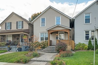 28 Roxborough Ave, House other with 3 bedrooms, 2 bathrooms and 2 parking in Hamilton ON | Image 1