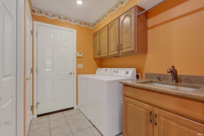 1722 Cobblestone Blvd, Condo with 3 bedrooms, 3 bathrooms and null parking in Elkhart IN | Image 13