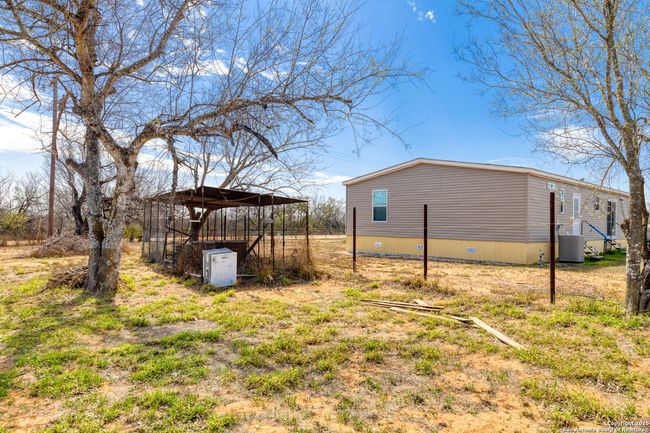 13934 N Interstate 35, House other with 3 bedrooms, 1 bathrooms and null parking in Moore TX | Image 25