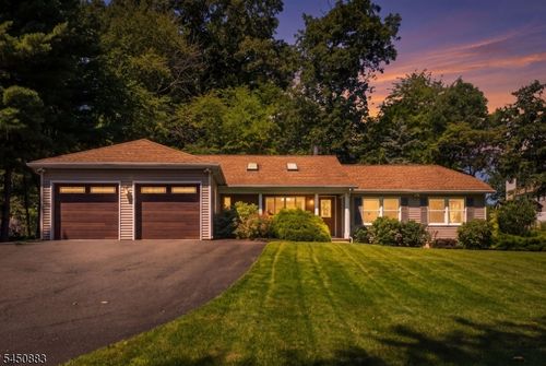 59 Morning Glory Rd, Warren, NJ, 07059-7130 | Card Image
