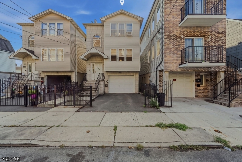 Residential Income in Newark City