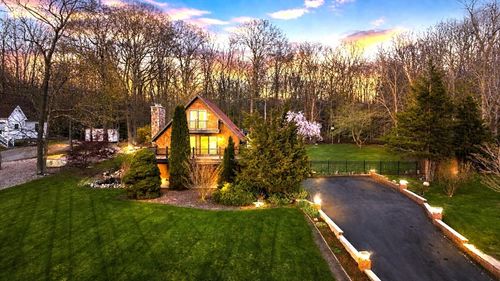 50 Plymouth Blvd, Westport, MA, 02790-4621 | Card Image