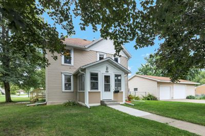 418 W Monroe Street, House other with 3 bedrooms, 1 bathrooms and null parking in Lake City MN | Image 2