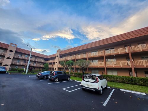 apt-302-9661 Sunrise Lakes Blvd, Sunrise, FL, 33322-1191 | Card Image