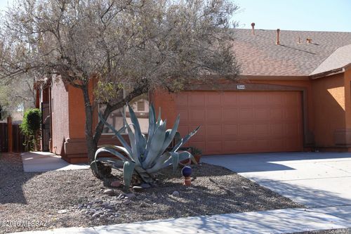 2044 E Calle Sierra Del Manantial, Tucson, AZ, 85706-5081 | Card Image