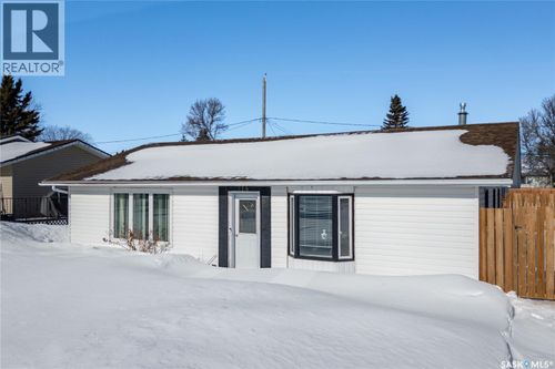 114 Saskatchewan Cres, Kinistino, SK, S0J1H0 | Card Image