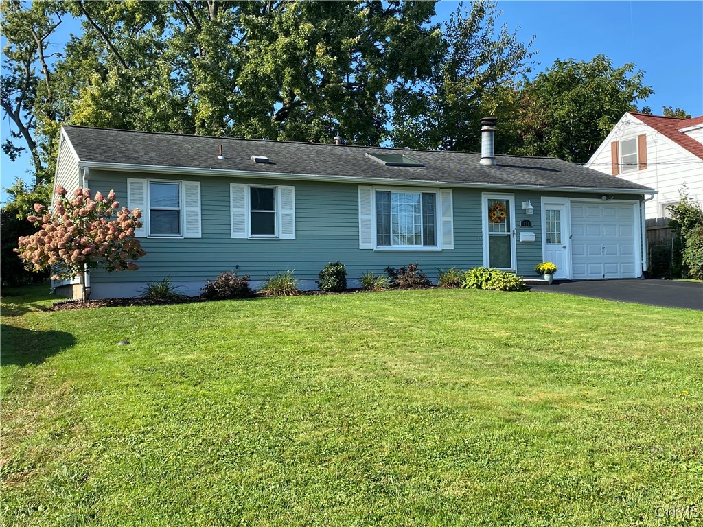 Pleasantview Dr, Liverpool, NY 13088