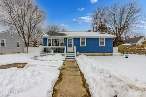 117 W Arverne Ave, Ocean Gate, NJ, 08740-1165 | Card Image