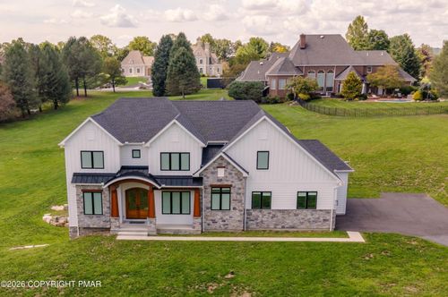 4280 E Wyndemere Cir, Schnecksville, PA, 18078-3527 | Card Image